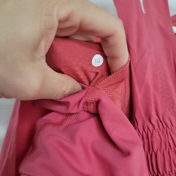 Lululemon free spirit coral tank - Picture 6 of 7